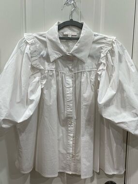 Karlie White Button-Up Blouse with Puff Sleeve Detail Sz M